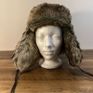 Eddie Bauer faux fur winter bomber hat one size